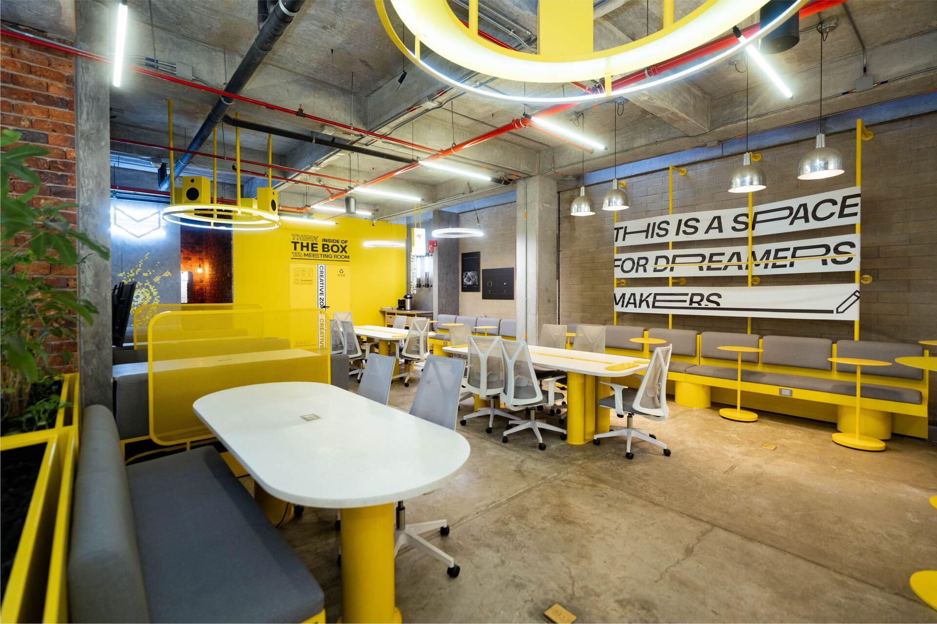 Coworking público de Indie Universe
